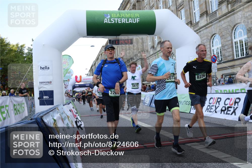 07.09.2025 - BARMER Alsterlauf Strokosch-Dieckow http://msf.ph/oto/8724606 07.09.2025 10:14:41 Ziel 2073, 2232, 2264, 2403, 2688, 3346, 3503, 3504, 3697, 3734, 3735, 4213, 4489, 4553, 4699, 5277, 5278, 5468, 6145, 6282, 6284, 8120, 8195, 8224, 8226 meine-sportfotos.de