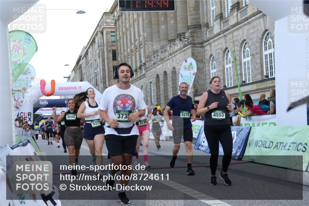 07.09.2025 - BARMER Alsterlauf Strokosch-Dieckow http://msf.ph/oto/8724611 07.09.2025 10:14:42 Ziel 2073, 2232, 2264, 2403, 2688, 3236, 3346, 3503, 3504, 3734, 3735, 4213, 4489, 4553, 4699, 5277, 5278, 5468, 6145, 6165, 6282, 6284, 8101, 8120, 8195, 8224, 8226 meine-sportfotos.de