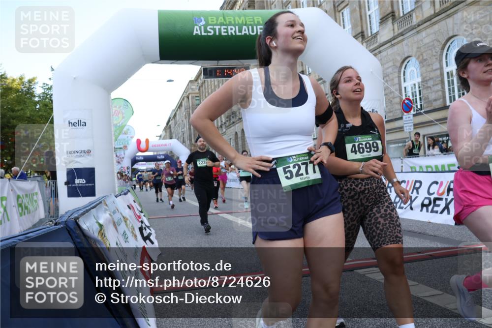 07.09.2025 - BARMER Alsterlauf Strokosch-Dieckow http://msf.ph/oto/8724626 07.09.2025 10:14:46 Ziel 2232, 2403, 2688, 2929, 2930, 3236, 3346, 3734, 3735, 3929, 4213, 4489, 4553, 4699, 5277, 5278, 5795, 6145, 6165, 6337, 8101, 8120, 8195, 8224 meine-sportfotos.de