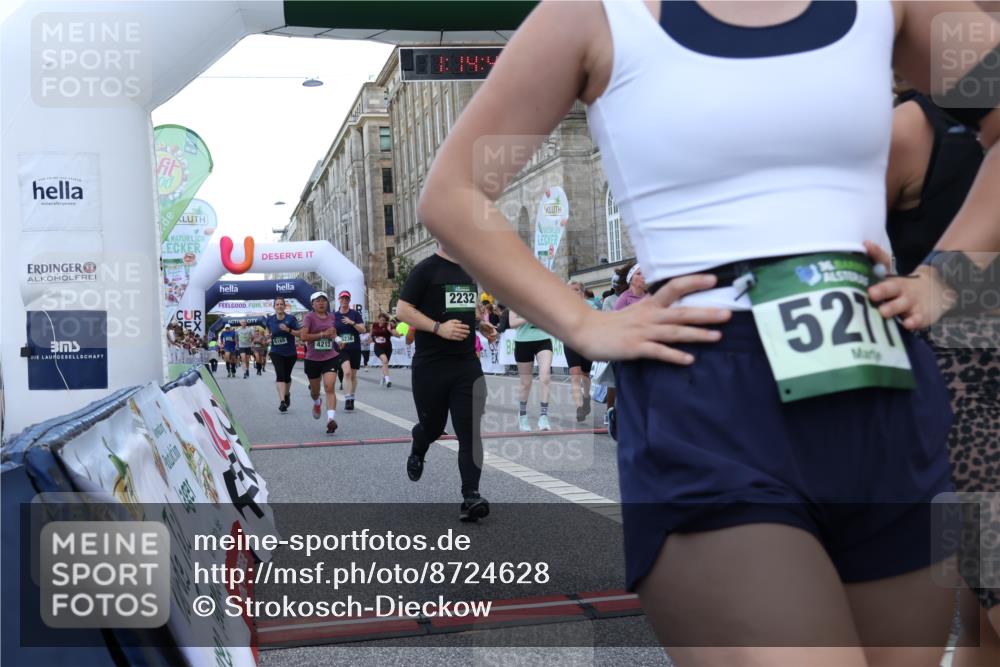 07.09.2025 - BARMER Alsterlauf Strokosch-Dieckow http://msf.ph/oto/8724628 07.09.2025 10:14:46 Ziel 2232, 2403, 2688, 2929, 2930, 3236, 3346, 3734, 3735, 3929, 4213, 4489, 4553, 4699, 5277, 5278, 5795, 6145, 6165, 6337, 8101, 8120, 8195, 8224 meine-sportfotos.de