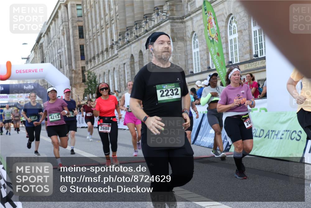 07.09.2025 - BARMER Alsterlauf Strokosch-Dieckow http://msf.ph/oto/8724629 07.09.2025 10:14:47 Ziel 2232, 2403, 2688, 2929, 2930, 3236, 3346, 3734, 3735, 3929, 4213, 4489, 4553, 4699, 5277, 5278, 5795, 6145, 6165, 6337, 8101, 8120, 8195, 8224 meine-sportfotos.de