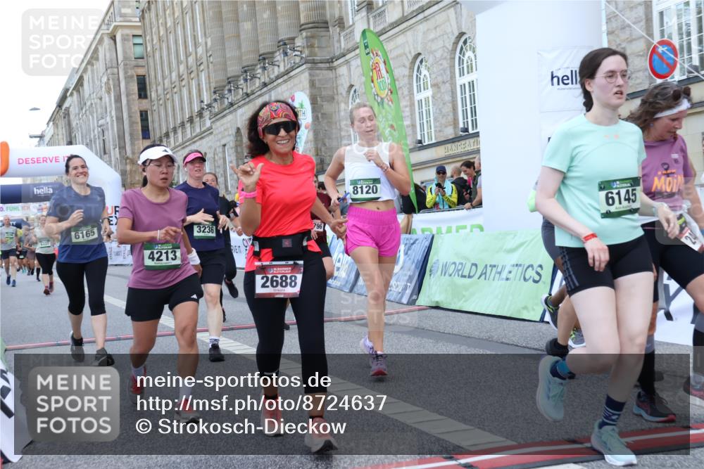 07.09.2025 - BARMER Alsterlauf Strokosch-Dieckow http://msf.ph/oto/8724637 07.09.2025 10:14:49 Ziel 2129, 2232, 2296, 2403, 2688, 2929, 2930, 3236, 3346, 3929, 4213, 5795, 6145, 6165, 6312, 6337, 8101, 8120, 8195, 8224, 8257 meine-sportfotos.de