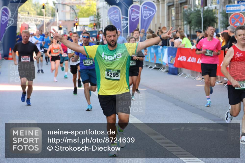 07.09.2025 - BARMER Alsterlauf Strokosch-Dieckow http://msf.ph/oto/8724639 07.09.2025 09:48:48 Ziel 2027, 2769, 2790, 2899, 2921, 3167, 3450, 3505, 3588, 3694, 4171, 4611, 4612, 4684, 5095, 5219, 5617, 5717, 5725, 5740, 5958, 6203, 6256, 6328, 8281, 8291, 8414 meine-sportfotos.de