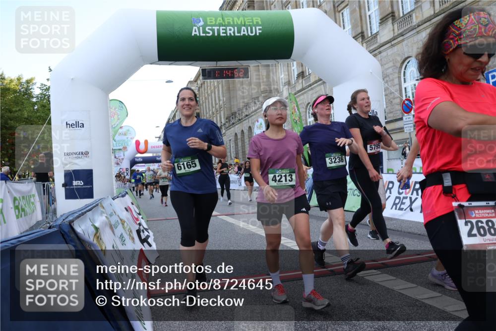 07.09.2025 - BARMER Alsterlauf Strokosch-Dieckow http://msf.ph/oto/8724645 07.09.2025 10:14:51 Ziel 2129, 2166, 2232, 2296, 2403, 2688, 2929, 2930, 3236, 3929, 4213, 5062, 5795, 6145, 6165, 6312, 6337, 8101, 8120, 8195, 8224, 8257 meine-sportfotos.de