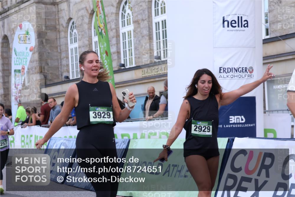 07.09.2025 - BARMER Alsterlauf Strokosch-Dieckow http://msf.ph/oto/8724651 07.09.2025 10:14:53 Ziel 2129, 2166, 2296, 2873, 2929, 2930, 3236, 3929, 5062, 5795, 6165, 6312, 6337, 8101, 8120, 8257 meine-sportfotos.de