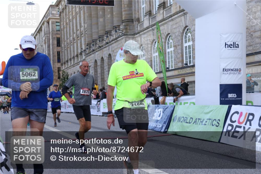 07.09.2025 - BARMER Alsterlauf Strokosch-Dieckow http://msf.ph/oto/8724672 07.09.2025 10:15:00 Ziel 2129, 2166, 2225, 2296, 2712, 2873, 3851, 4108, 4364, 5062, 6312, 8257 meine-sportfotos.de