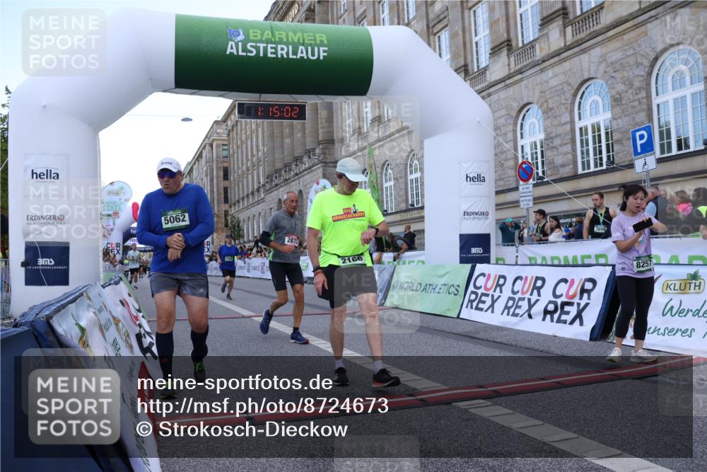 07.09.2025 - BARMER Alsterlauf Strokosch-Dieckow http://msf.ph/oto/8724673 07.09.2025 10:15:00 Ziel 2129, 2166, 2225, 2296, 2712, 2873, 3851, 4108, 4364, 5062, 6312, 8257 meine-sportfotos.de
