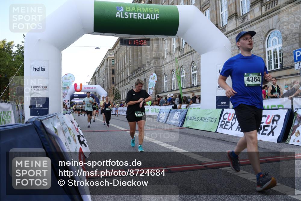 07.09.2025 - BARMER Alsterlauf Strokosch-Dieckow http://msf.ph/oto/8724684 07.09.2025 10:15:04 Ziel 2225, 2621, 2712, 2873, 3851, 4108, 4364, 4422 meine-sportfotos.de