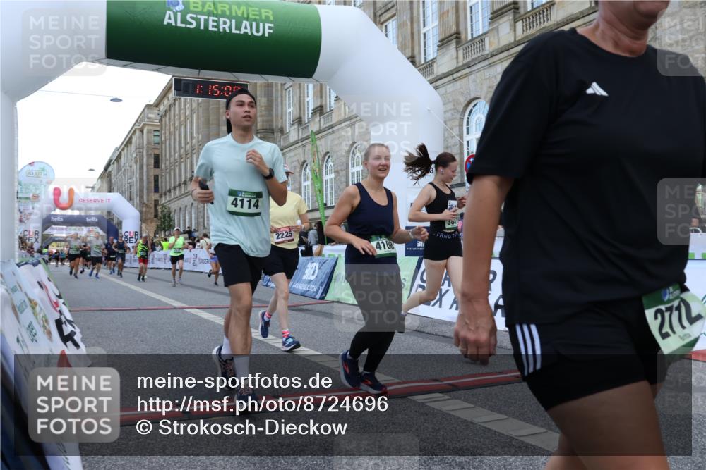 07.09.2025 - BARMER Alsterlauf Strokosch-Dieckow http://msf.ph/oto/8724696 07.09.2025 10:15:08 Ziel 2225, 2442, 2621, 2712, 2736, 3851, 4108, 4422, 4670, 4671, 4898, 8258 meine-sportfotos.de