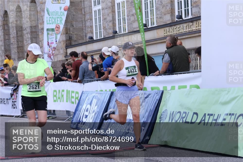07.09.2025 - BARMER Alsterlauf Strokosch-Dieckow http://msf.ph/oto/8724699 07.09.2025 10:15:10 Ziel 2225, 2442, 2621, 2736, 3221, 3851, 4108, 4422, 4630, 4670, 4671, 4898, 6344, 8258 meine-sportfotos.de