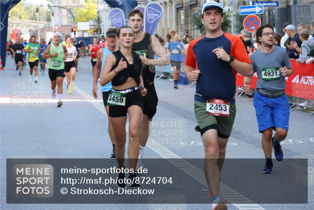 07.09.2025 - BARMER Alsterlauf Strokosch-Dieckow http://msf.ph/oto/8724704 07.09.2025 09:48:38 Ziel 2027, 2324, 2552, 2769, 2790, 2960, 3450, 3505, 3588, 4471, 4511, 4684, 5095, 5219, 5273, 5284, 5617, 5725, 5740, 5900, 6203, 6256, 8291, 8414 meine-sportfotos.de