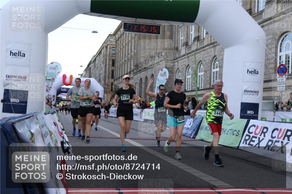 07.09.2025 - BARMER Alsterlauf Strokosch-Dieckow http://msf.ph/oto/8724714 07.09.2025 10:15:14 Ziel 2442, 2621, 2736, 2825, 3221, 4422, 4630, 4670, 4671, 4725, 4734, 4742, 4898, 5036, 6344, 8258, 8296 meine-sportfotos.de