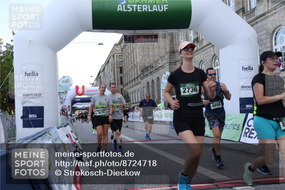 07.09.2025 - BARMER Alsterlauf Strokosch-Dieckow http://msf.ph/oto/8724718 07.09.2025 10:15:15 Ziel 2442, 2621, 2736, 2825, 3221, 4422, 4630, 4670, 4671, 4725, 4734, 4742, 4883, 4898, 5036, 6344, 8258, 8296 meine-sportfotos.de