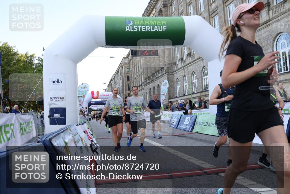 07.09.2025 - BARMER Alsterlauf Strokosch-Dieckow http://msf.ph/oto/8724720 07.09.2025 10:15:15 Ziel 2442, 2621, 2736, 2825, 3221, 4422, 4630, 4670, 4671, 4725, 4734, 4742, 4883, 4898, 5036, 6344, 8258, 8296 meine-sportfotos.de