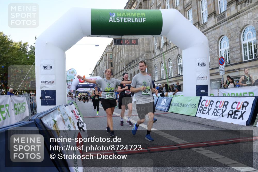 07.09.2025 - BARMER Alsterlauf Strokosch-Dieckow http://msf.ph/oto/8724723 07.09.2025 10:15:16 Ziel 2442, 2736, 2825, 3221, 4630, 4670, 4671, 4725, 4734, 4742, 4883, 4898, 5036, 6344, 8258, 8296 meine-sportfotos.de
