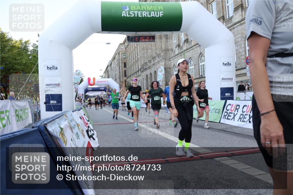 07.09.2025 - BARMER Alsterlauf Strokosch-Dieckow http://msf.ph/oto/8724733 07.09.2025 10:15:19 Ziel 2736, 2825, 3221, 3455, 3466, 4630, 4671, 4725, 4734, 4742, 4883, 4898, 5036, 6344, 8296 meine-sportfotos.de
