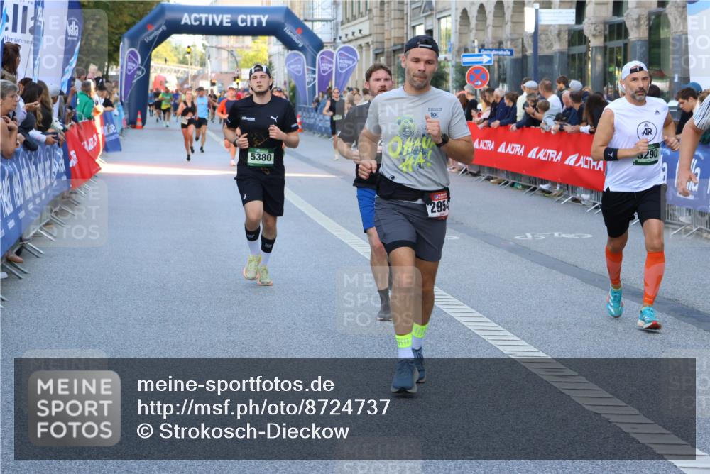 07.09.2025 - BARMER Alsterlauf Strokosch-Dieckow http://msf.ph/oto/8724737 07.09.2025 09:48:29 Ziel 2253, 2324, 2383, 2552, 2941, 2960, 3587, 3983, 4330, 4349, 4471, 4511, 5082, 5219, 5273, 5284, 5900, 6256, 6295, 8102, 8291, 8422 meine-sportfotos.de