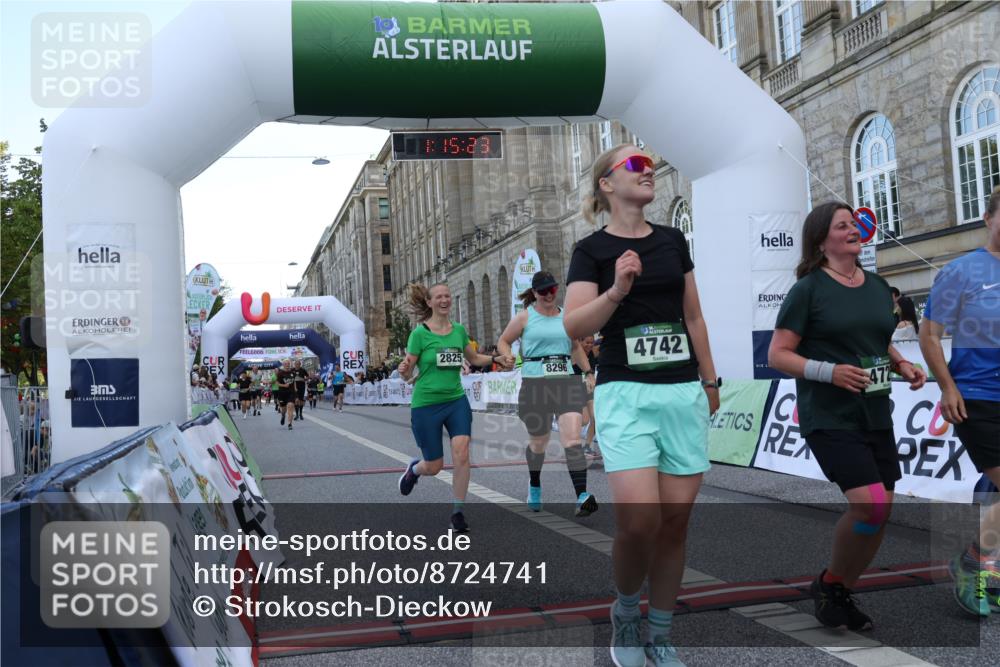 07.09.2025 - BARMER Alsterlauf Strokosch-Dieckow http://msf.ph/oto/8724741 07.09.2025 10:15:22 Ziel 2825, 3455, 3466, 4725, 4734, 4742, 4845, 4883, 5036, 5280, 6344, 6345, 8296 meine-sportfotos.de