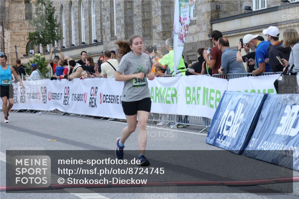 07.09.2025 - BARMER Alsterlauf Strokosch-Dieckow http://msf.ph/oto/8724745 07.09.2025 10:15:23 Ziel 2825, 3455, 3466, 3904, 4725, 4734, 4742, 4845, 4883, 5036, 5280, 6345, 8296 meine-sportfotos.de