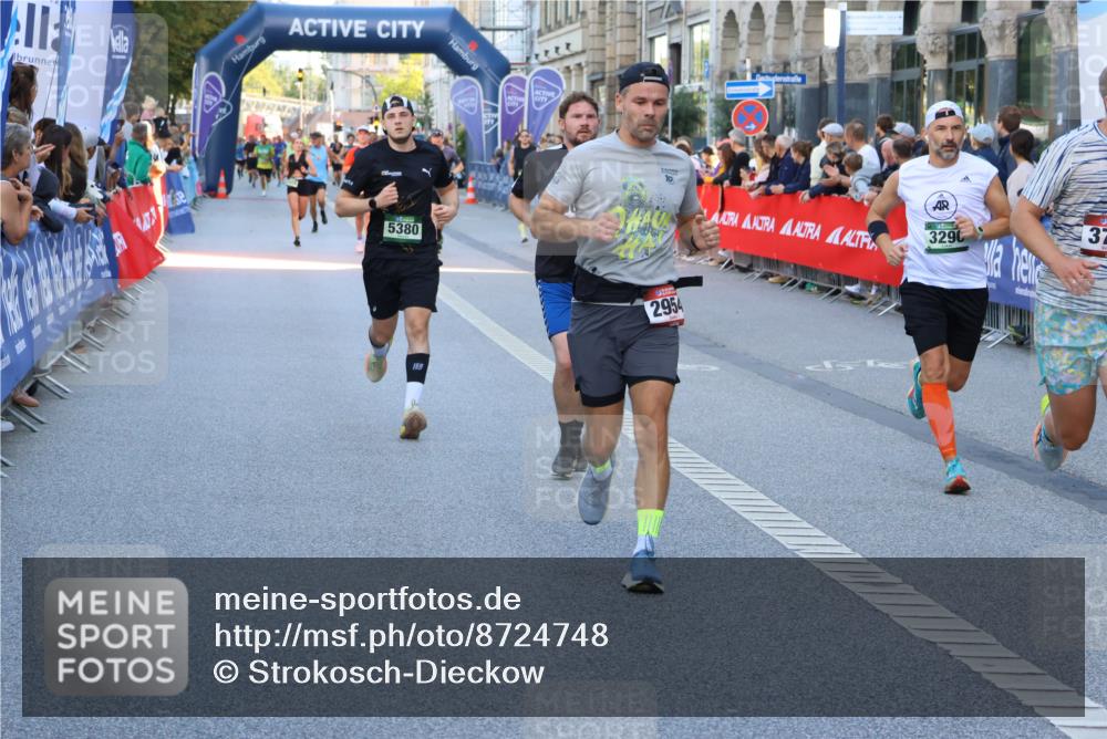 07.09.2025 - BARMER Alsterlauf Strokosch-Dieckow http://msf.ph/oto/8724748 07.09.2025 09:48:29 Ziel 2253, 2324, 2383, 2552, 2941, 2960, 3587, 3983, 4330, 4349, 4471, 4511, 5082, 5219, 5273, 5284, 5900, 6256, 6295, 8102, 8291, 8422 meine-sportfotos.de