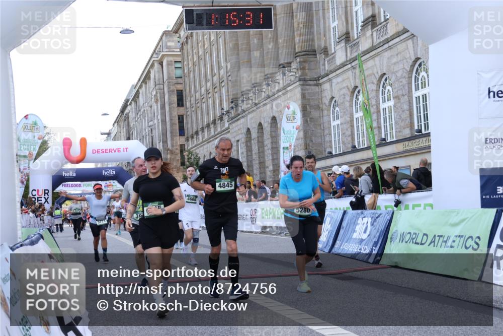 07.09.2025 - BARMER Alsterlauf Strokosch-Dieckow http://msf.ph/oto/8724756 07.09.2025 10:15:30 Ziel 3455, 3466, 3736, 3771, 3904, 4520, 4607, 4608, 4845, 5280, 5281, 6345 meine-sportfotos.de