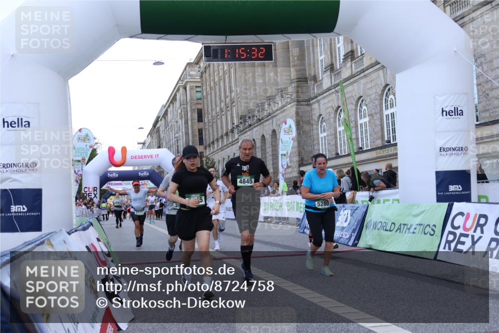 07.09.2025 - BARMER Alsterlauf Strokosch-Dieckow http://msf.ph/oto/8724758 07.09.2025 10:15:30 Ziel 3455, 3466, 3736, 3771, 3904, 4520, 4607, 4608, 4845, 5280, 5281, 6345 meine-sportfotos.de