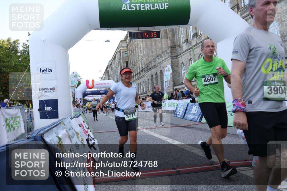 07.09.2025 - BARMER Alsterlauf Strokosch-Dieckow http://msf.ph/oto/8724768 07.09.2025 10:15:33 Ziel 3736, 3771, 3904, 4020, 4021, 4520, 4607, 4608, 4845, 5280, 5281, 6345, 8413 meine-sportfotos.de