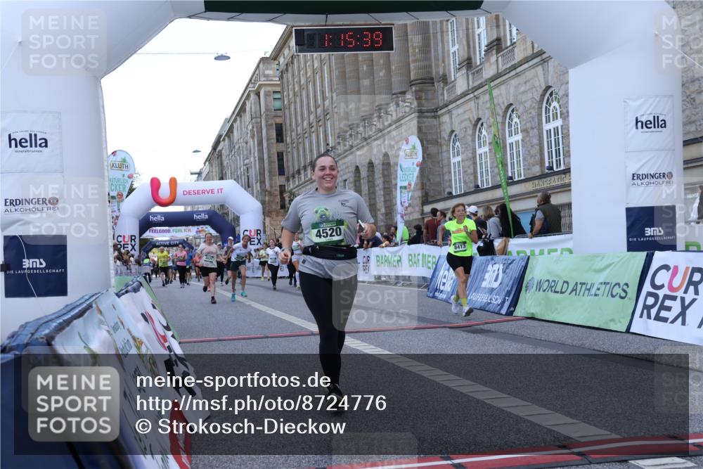 07.09.2025 - BARMER Alsterlauf Strokosch-Dieckow http://msf.ph/oto/8724776 07.09.2025 10:15:37 Ziel 2158, 3722, 3736, 3771, 4020, 4021, 4520, 5270, 5271, 8413 meine-sportfotos.de