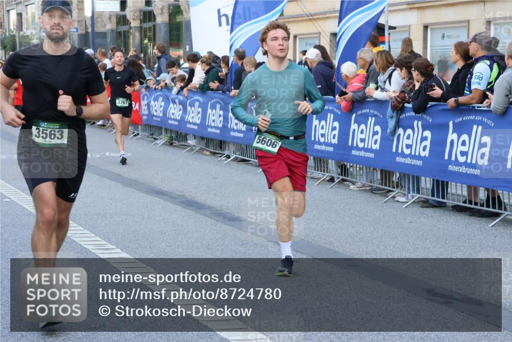 07.09.2025 - BARMER Alsterlauf Strokosch-Dieckow http://msf.ph/oto/8724780 07.09.2025 09:48:23 Ziel 2253, 2324, 2383, 2552, 2941, 3501, 3544, 3575, 3587, 3983, 4330, 4349, 4471, 4511, 4530, 4870, 5082, 5284, 5900, 6295, 8102, 8422 meine-sportfotos.de