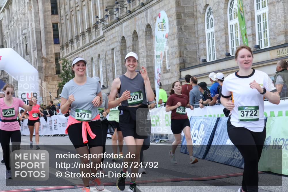 07.09.2025 - BARMER Alsterlauf Strokosch-Dieckow http://msf.ph/oto/8724792 07.09.2025 10:15:44 Ziel 2158, 2651, 3132, 3133, 3722, 4020, 4021, 4556, 4756, 4757, 4878, 4879, 5134, 5270, 5271, 5291, 5631 meine-sportfotos.de