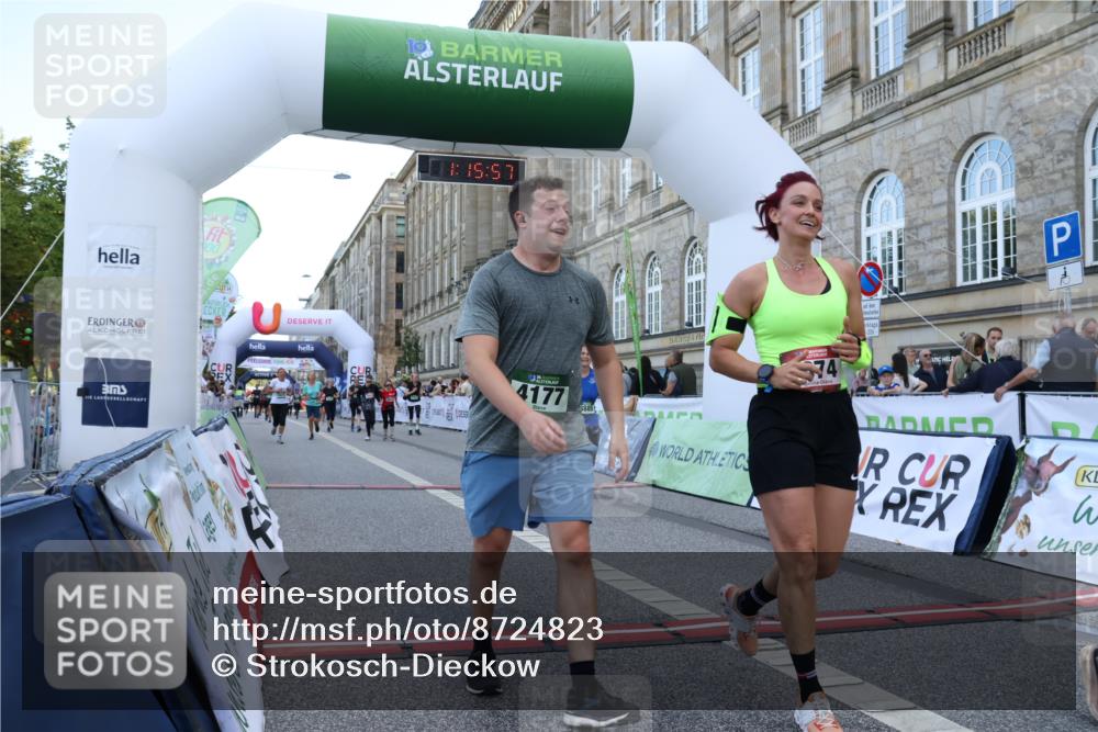 07.09.2025 - BARMER Alsterlauf Strokosch-Dieckow http://msf.ph/oto/8724823 07.09.2025 10:15:55 Ziel 2674, 2705, 2936, 3243, 3548, 3885, 3886, 4024, 4177, 4442, 4443, 5952 meine-sportfotos.de