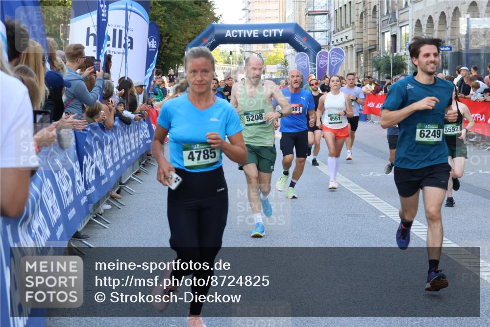 07.09.2025 - BARMER Alsterlauf Strokosch-Dieckow http://msf.ph/oto/8724825 07.09.2025 09:48:16 Ziel 2253, 2383, 2453, 2941, 3459, 3501, 3544, 3575, 3983, 4098, 4330, 4349, 4530, 4870, 4931, 5082, 6295, 8102, 8276 meine-sportfotos.de