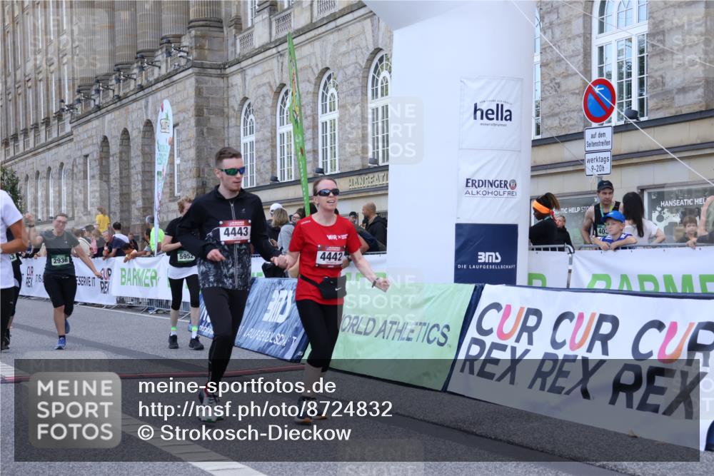07.09.2025 - BARMER Alsterlauf Strokosch-Dieckow http://msf.ph/oto/8724832 07.09.2025 10:16:00 Ziel 2705, 2936, 3243, 3703, 3885, 3886, 4024, 4268, 4442, 4443, 5952, 6194, 8482 meine-sportfotos.de