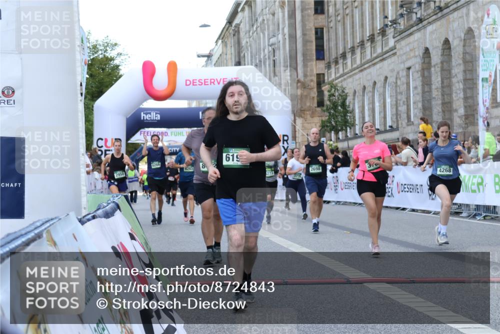 07.09.2025 - BARMER Alsterlauf Strokosch-Dieckow http://msf.ph/oto/8724843 07.09.2025 10:16:05 Ziel 2698, 2705, 2936, 2950, 3243, 3703, 3776, 4210, 4268, 5952, 6194, 6263, 6266, 6267, 6273, 8482 meine-sportfotos.de