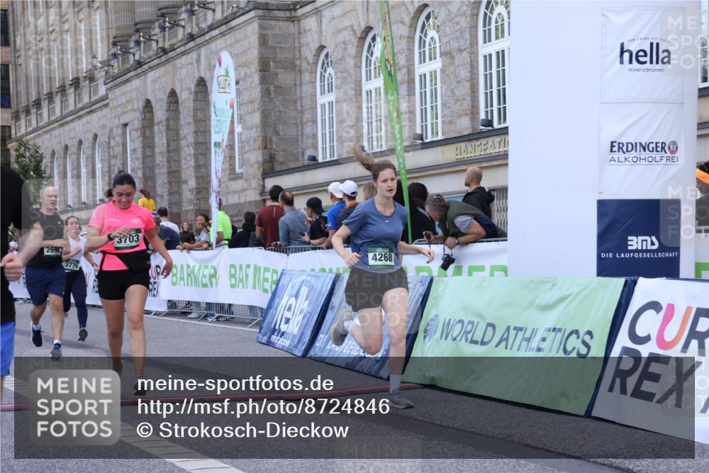 07.09.2025 - BARMER Alsterlauf Strokosch-Dieckow http://msf.ph/oto/8724846 07.09.2025 10:16:06 Ziel 2698, 2705, 2936, 2950, 3243, 3703, 3776, 4210, 4268, 5507, 5952, 6194, 6263, 6266, 6267, 6273, 8482 meine-sportfotos.de