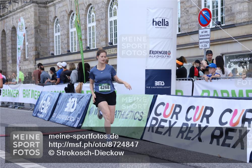 07.09.2025 - BARMER Alsterlauf Strokosch-Dieckow http://msf.ph/oto/8724847 07.09.2025 10:16:06 Ziel 2698, 2705, 2936, 2950, 3243, 3703, 3776, 4210, 4268, 5507, 5952, 6194, 6263, 6266, 6267, 6273, 8482 meine-sportfotos.de