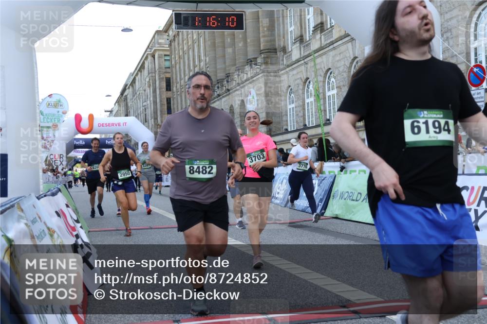07.09.2025 - BARMER Alsterlauf Strokosch-Dieckow http://msf.ph/oto/8724852 07.09.2025 10:16:08 Ziel 2698, 2950, 3703, 3776, 4210, 4268, 5507, 6194, 6263, 6266, 6267, 6273, 8482 meine-sportfotos.de