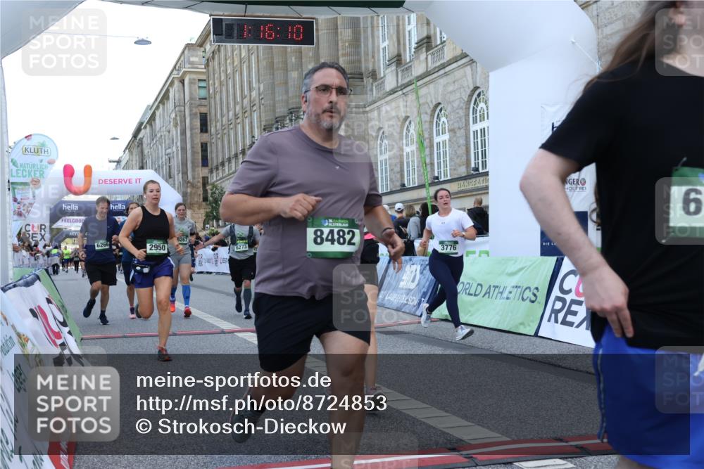 07.09.2025 - BARMER Alsterlauf Strokosch-Dieckow http://msf.ph/oto/8724853 07.09.2025 10:16:08 Ziel 2698, 2950, 3703, 3776, 4210, 4268, 5507, 6194, 6263, 6266, 6267, 6273, 8482 meine-sportfotos.de