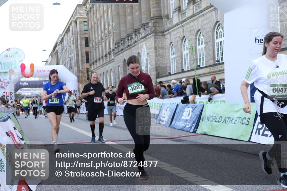 07.09.2025 - BARMER Alsterlauf Strokosch-Dieckow http://msf.ph/oto/8724877 07.09.2025 10:16:18 Ziel 2132, 2407, 3781, 4007, 4209, 4318, 4473, 5507, 6047, 8222, 8310 meine-sportfotos.de