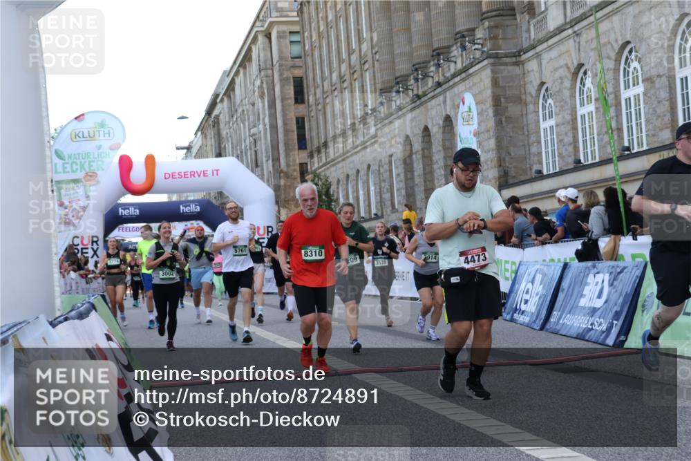 07.09.2025 - BARMER Alsterlauf Strokosch-Dieckow http://msf.ph/oto/8724891 07.09.2025 10:16:24 Ziel 2354, 2407, 2943, 2961, 3002, 3014, 3539, 3540, 3648, 3774, 3781, 3817, 4209, 4473, 4655, 5761, 8222, 8310 meine-sportfotos.de
