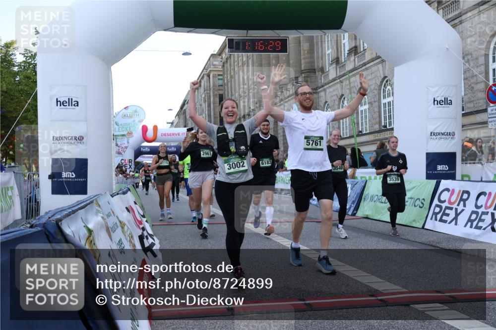 07.09.2025 - BARMER Alsterlauf Strokosch-Dieckow http://msf.ph/oto/8724899 07.09.2025 10:16:27 Ziel 2354, 2407, 2943, 2961, 3002, 3014, 3539, 3540, 3648, 3649, 3772, 3774, 3781, 3817, 4209, 4468, 4473, 4655, 5761, 8310 meine-sportfotos.de