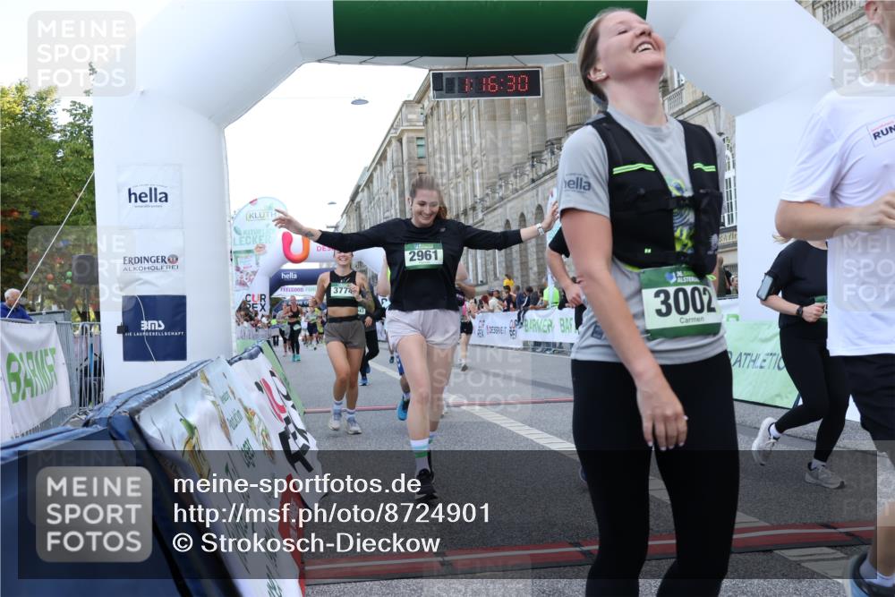 07.09.2025 - BARMER Alsterlauf Strokosch-Dieckow http://msf.ph/oto/8724901 07.09.2025 10:16:28 Ziel 2354, 2407, 2690, 2943, 2961, 3002, 3014, 3539, 3540, 3648, 3649, 3772, 3774, 3781, 3817, 4209, 4315, 4468, 4473, 4538, 4655, 5761, 8310 meine-sportfotos.de