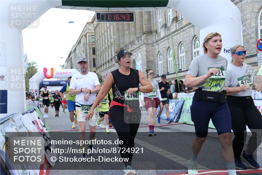 07.09.2025 - BARMER Alsterlauf Strokosch-Dieckow http://msf.ph/oto/8724921 07.09.2025 10:16:42 Ziel 2321, 2343, 2473, 2974, 3061, 3429, 3430, 3621, 3742, 3903, 4070, 4221, 4719, 4720, 4768, 5121, 5563, 5676, 5737, 5756, 8018, 8313, 8468 meine-sportfotos.de