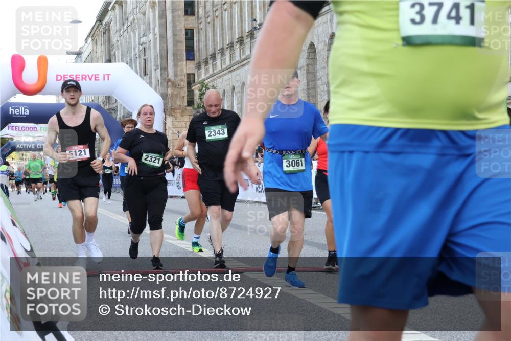 07.09.2025 - BARMER Alsterlauf Strokosch-Dieckow http://msf.ph/oto/8724927 07.09.2025 10:16:45 Ziel 2321, 2343, 2473, 2638, 3061, 3127, 3429, 3430, 3621, 3742, 3903, 4070, 4719, 4720, 5121, 5563, 5676, 5737, 5756, 6247, 8018, 8433, 8468 meine-sportfotos.de