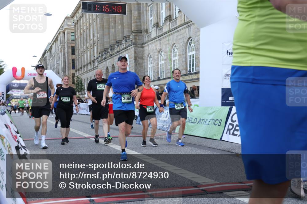 07.09.2025 - BARMER Alsterlauf Strokosch-Dieckow http://msf.ph/oto/8724930 07.09.2025 10:16:46 Ziel 2321, 2343, 2473, 2638, 3061, 3127, 3429, 3430, 3582, 3621, 3742, 3903, 4070, 5121, 5676, 5737, 5756, 6247, 8018, 8433, 8468 meine-sportfotos.de
