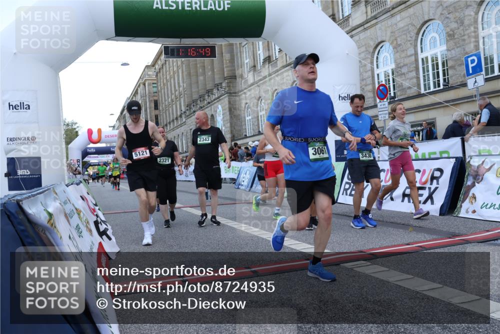 07.09.2025 - BARMER Alsterlauf Strokosch-Dieckow http://msf.ph/oto/8724935 07.09.2025 10:16:47 Ziel 2321, 2343, 2473, 2638, 3061, 3127, 3429, 3430, 3582, 3621, 3742, 3903, 4070, 5121, 5676, 5756, 6247, 8018, 8433, 8468 meine-sportfotos.de