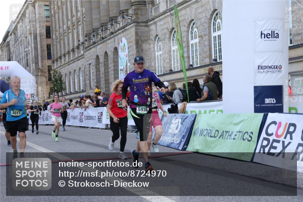07.09.2025 - BARMER Alsterlauf Strokosch-Dieckow http://msf.ph/oto/8724970 07.09.2025 10:17:05 Ziel 2114, 2857, 3011, 3808, 4495, 4497, 4673, 4674, 5261, 5597, 5936, 6110, 8361 meine-sportfotos.de