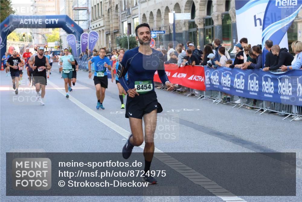 07.09.2025 - BARMER Alsterlauf Strokosch-Dieckow http://msf.ph/oto/8724975 07.09.2025 09:47:44 Ziel 2081, 2240, 2626, 2891, 3465, 3563, 4551, 4602, 4785, 4946, 5110, 5208, 5341, 5487, 5592, 5757, 5777, 6015, 6016, 6244, 6249, 8009, 8275, 8293, 8469 meine-sportfotos.de