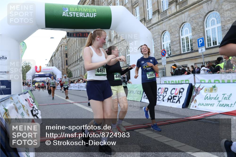 07.09.2025 - BARMER Alsterlauf Strokosch-Dieckow http://msf.ph/oto/8724983 07.09.2025 10:17:12 Ziel 2857, 3808, 3933, 4154, 4402, 4495, 4497, 4534, 5163, 5261, 5597, 5888, 6110, 8361 meine-sportfotos.de