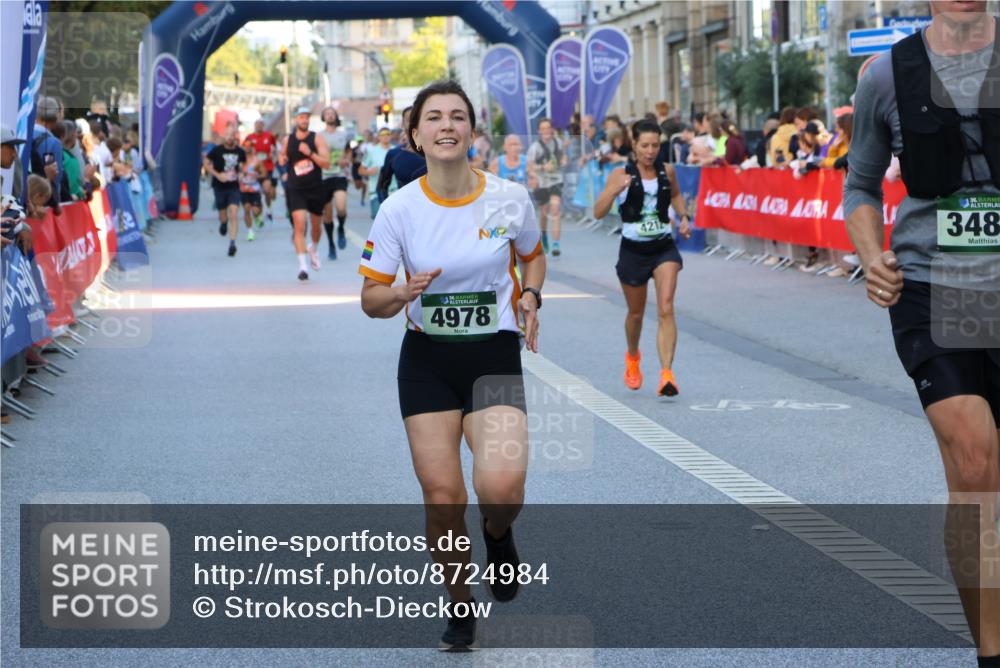 07.09.2025 - BARMER Alsterlauf Strokosch-Dieckow http://msf.ph/oto/8724984 07.09.2025 09:47:39 Ziel 2081, 2240, 2278, 2584, 3465, 4602, 4785, 4884, 4946, 5110, 5208, 5423, 5757, 5917, 6015, 6016, 6249, 8009, 8275, 8293, 8469 meine-sportfotos.de
